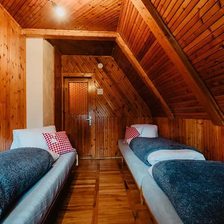 Lieskovec * Tátracsorba