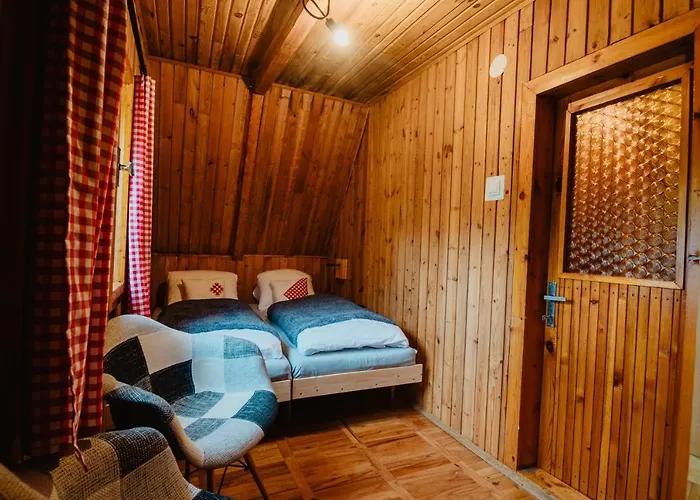 シャレー Lieskovec *